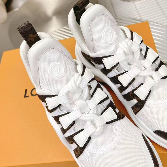 Louis Vuitton LV Archlight Monogram Sneaker - Picture 6 of 8